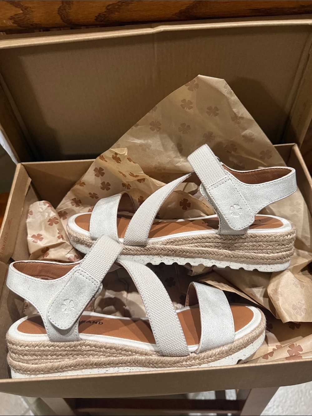 Lucky Brand Women’s Espadrille Platform Sandals. Size 5.5
